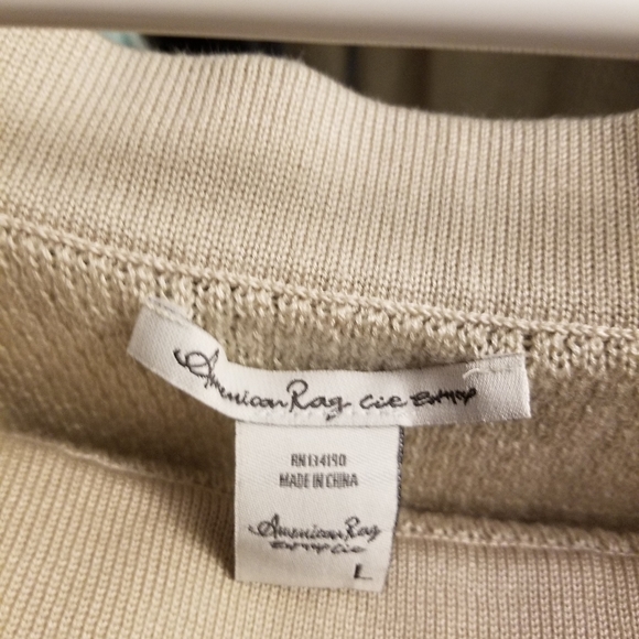 American Rag sweater - Picture 2 of 2
